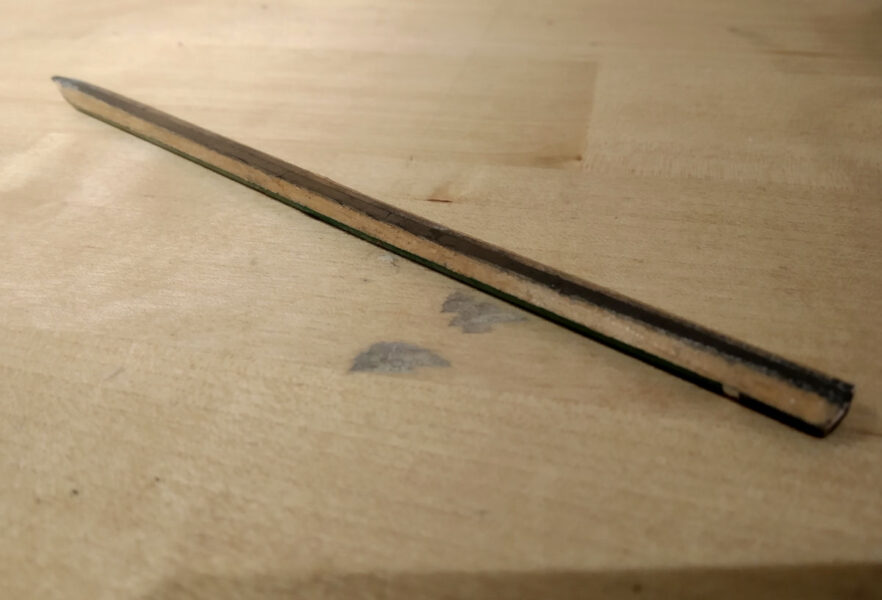 Fabriquer ses propres petits outils de lutherie - Outil de prolongement de la touche